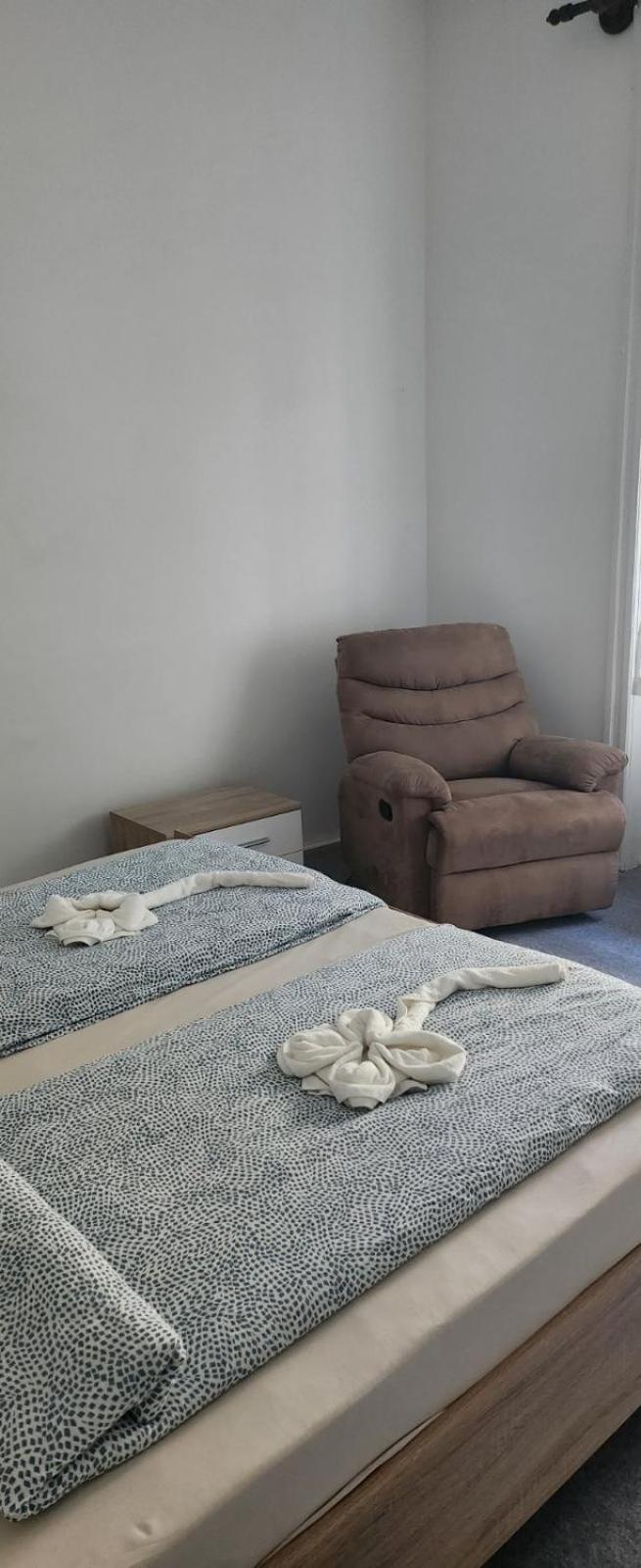 Rom Apartman Budapeste Exterior foto